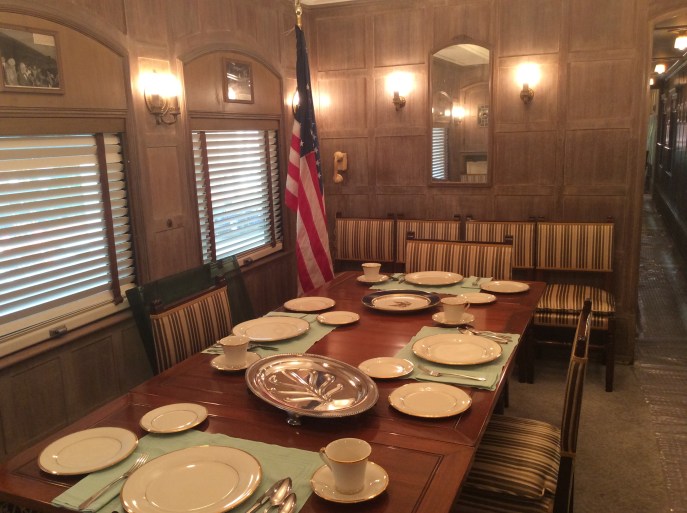 Presidential dining car
